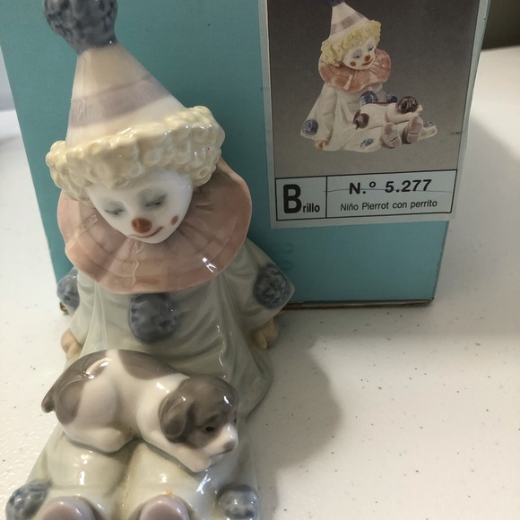Vintage Lladro #5277 Clown with sleepy puppy - Picture 2 of 4